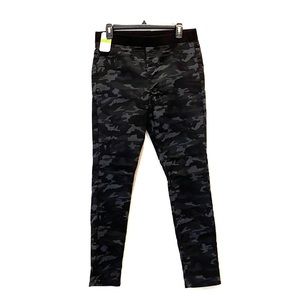 black camo jeggings